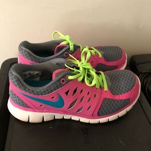 Nike flex run sneakers
